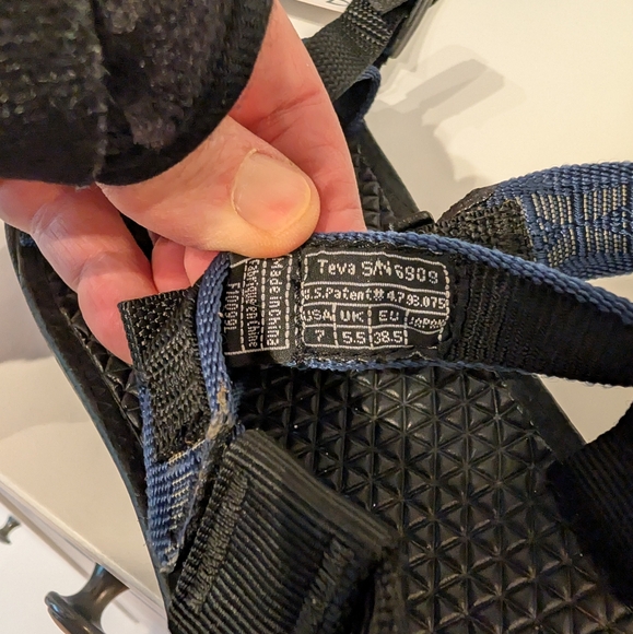 Teva Hurricane 6909 Size 7 Black Blue Hook & Loop Strap Sport Hiking Sandals - Picture 6 of 6